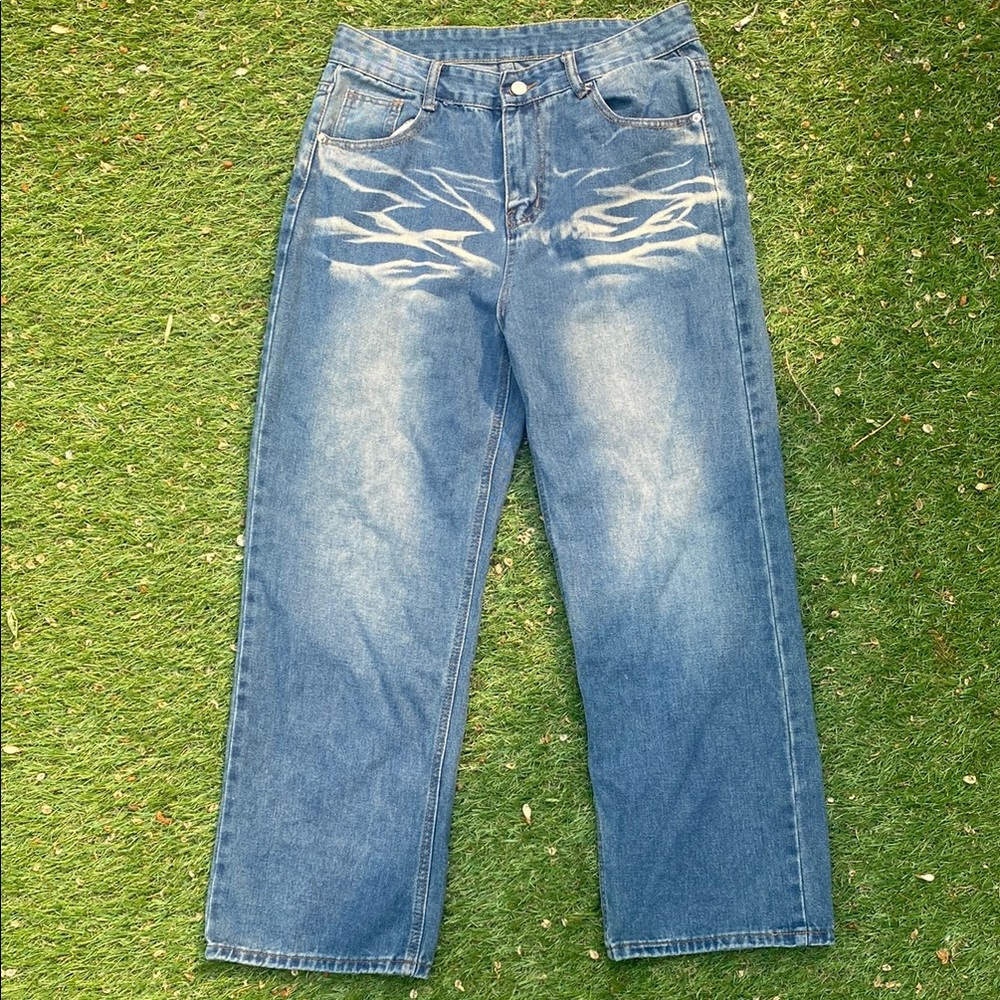 Vintage Blue Relaxed Jeans with Authentic Distressing